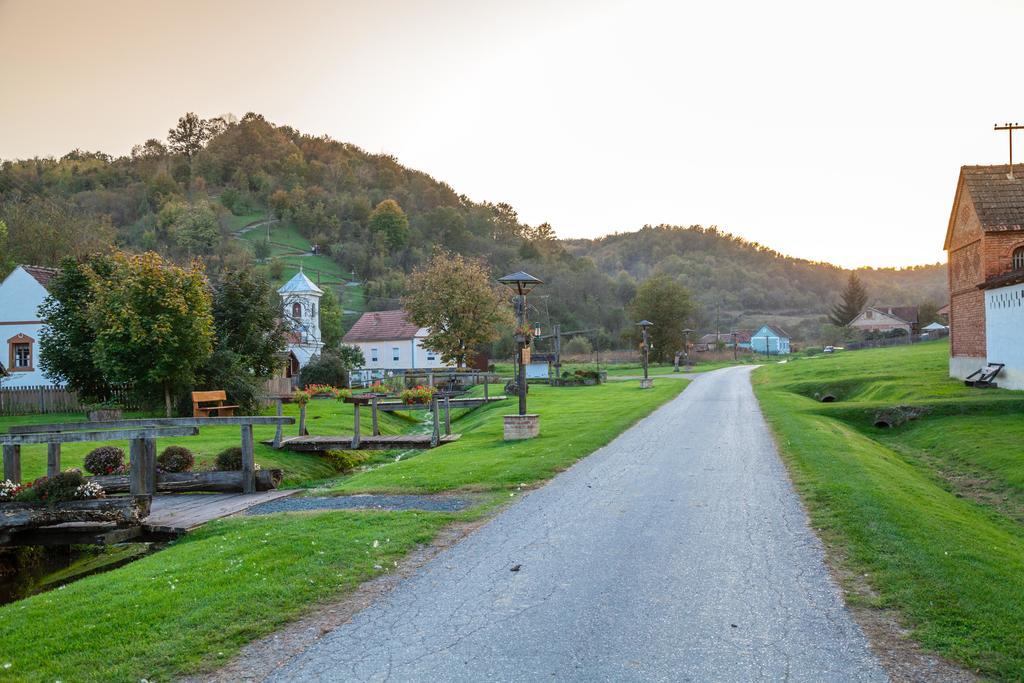 Country House "Stricev Grunt" Stara Kapela Exterior foto